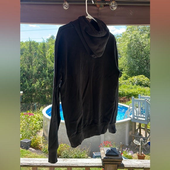 Supreme - Picture 2 of 3